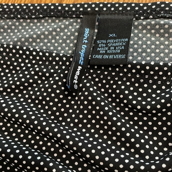 Womens pull on knee length skirt, black and white dot, Size XL, NWT - Picture 3 of 4